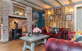 Boutique Fisherman'S Cottage In Old Town